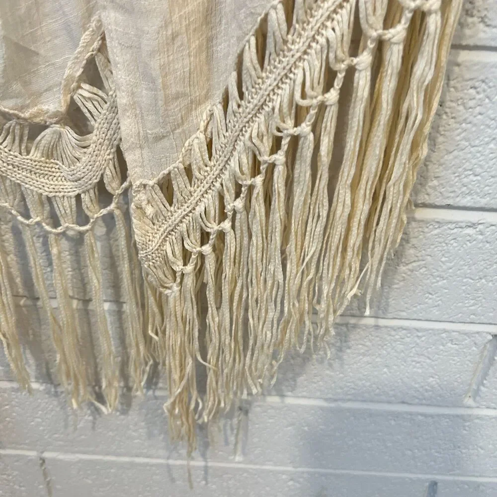 #8494 BOHO VTG CROCHET BEIGE DUSTER FRINGE ONE SIZE